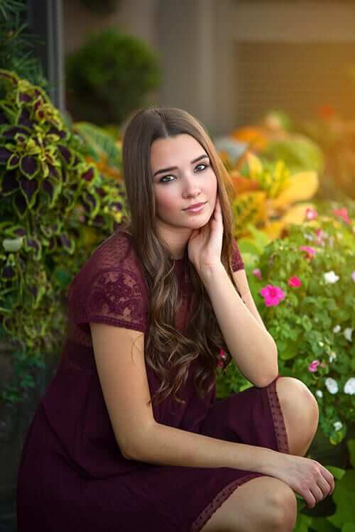 high school senior girl posing