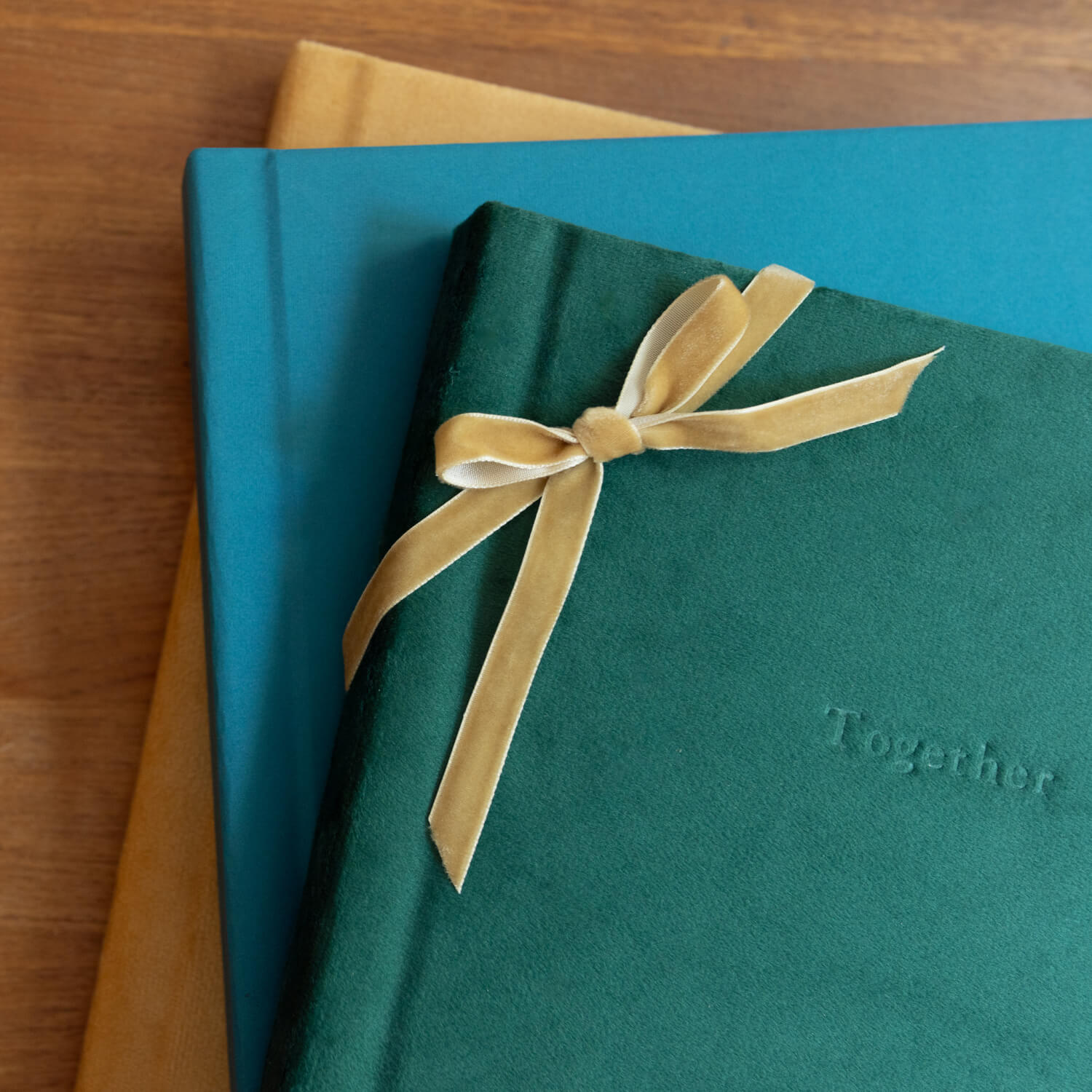 9 Thoughtful Personalized Holiday Gift Ideas from Printique